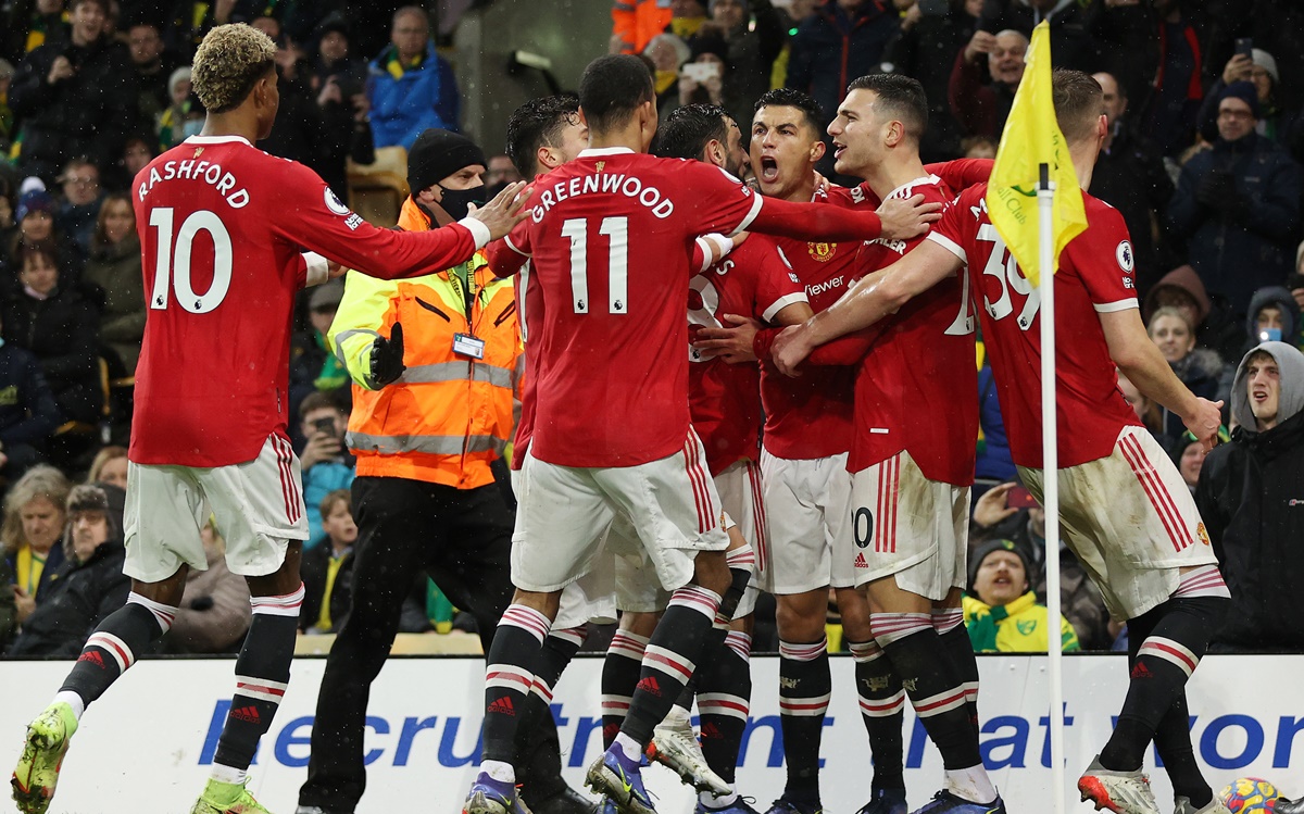 Jogadores do Manchester United comemoram gol da equipe na Premiere League