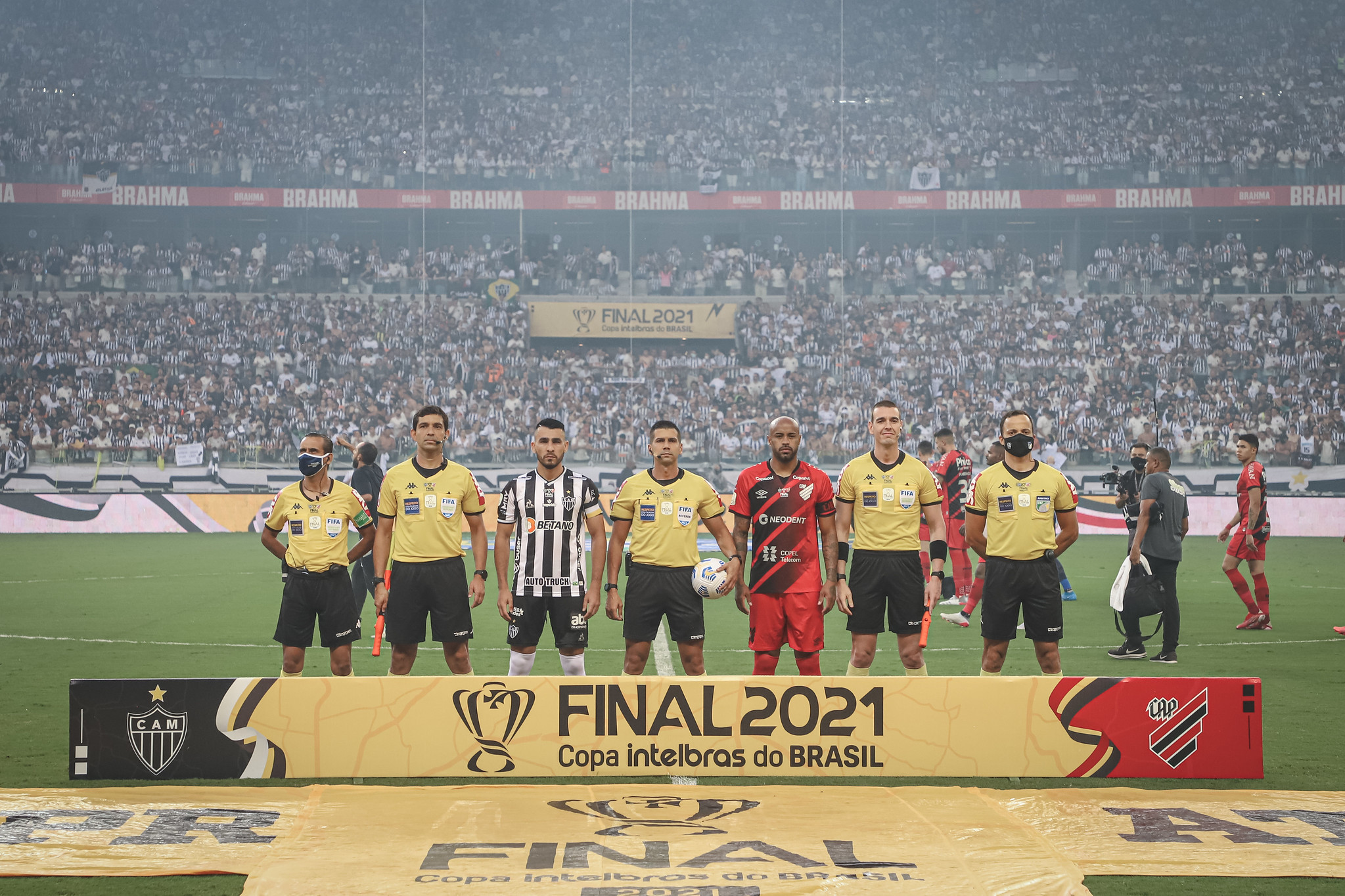 Atlético-MG e Athletico PR encerram hoje a Copa do Brasil