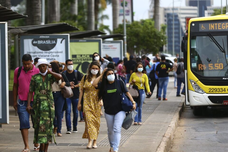 DF anuncia fim da obrigatoriedade do uso de máscaras ao ar livre a partir de segunda-feira (7)