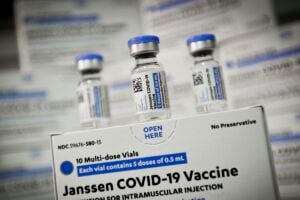 Goiânia já aplicou 9 mil doses de reforço da Janssen, diz Saúde