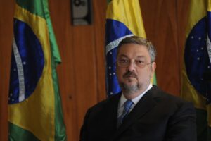 Pallocci deixará de usar tornozeleira eletrônica após condenação ser anulada