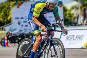 Carlos Alberto Soares durante prova do Brasileiro de Paraciclismo