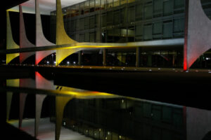 Lideranças de esquerda se dividem entre desmistificar ou ignorar debate sobre comunismo em 2022 (Foto: Beto Barata/PR)