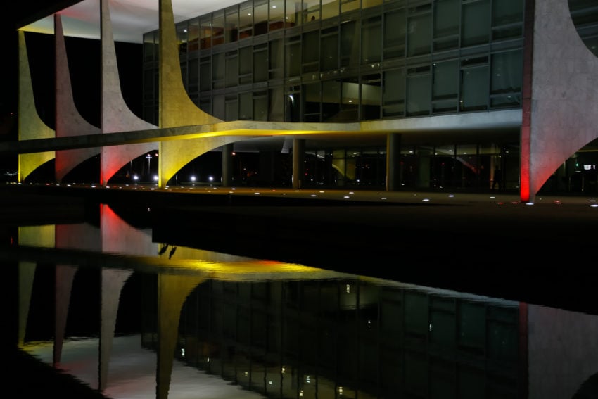 Lideranças de esquerda se dividem entre desmistificar ou ignorar debate sobre comunismo em 2022 (Foto: Beto Barata/PR)