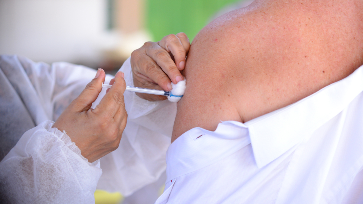 Estoque de vacina contra H3N2 zeram em postos de Rio Verde