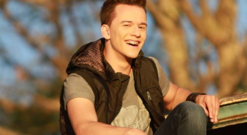 Sertanejo Yago, da dupla com Santhiago, é enterrado em Curitiba