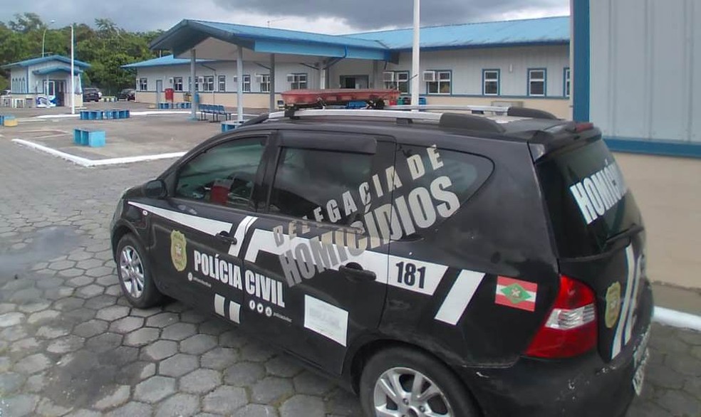 Homem é preso suspeito de matar duas pessoas em situação de rua, em Florianópolis