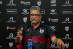 Marcelo Cabo durante entrevista coletiva