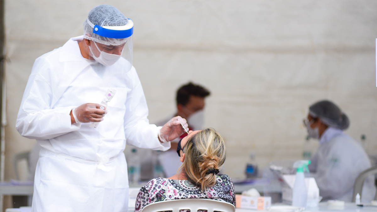 Brasil registra 110 mil novos casos de covid e 238 mortes nas últimas 24 horas