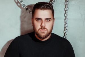 Voo aconteceu oito dias antes da morte de Marília Mendonça. Zé Neto, dupla de Cristiano, fala de voo em que quase perdeu a vida