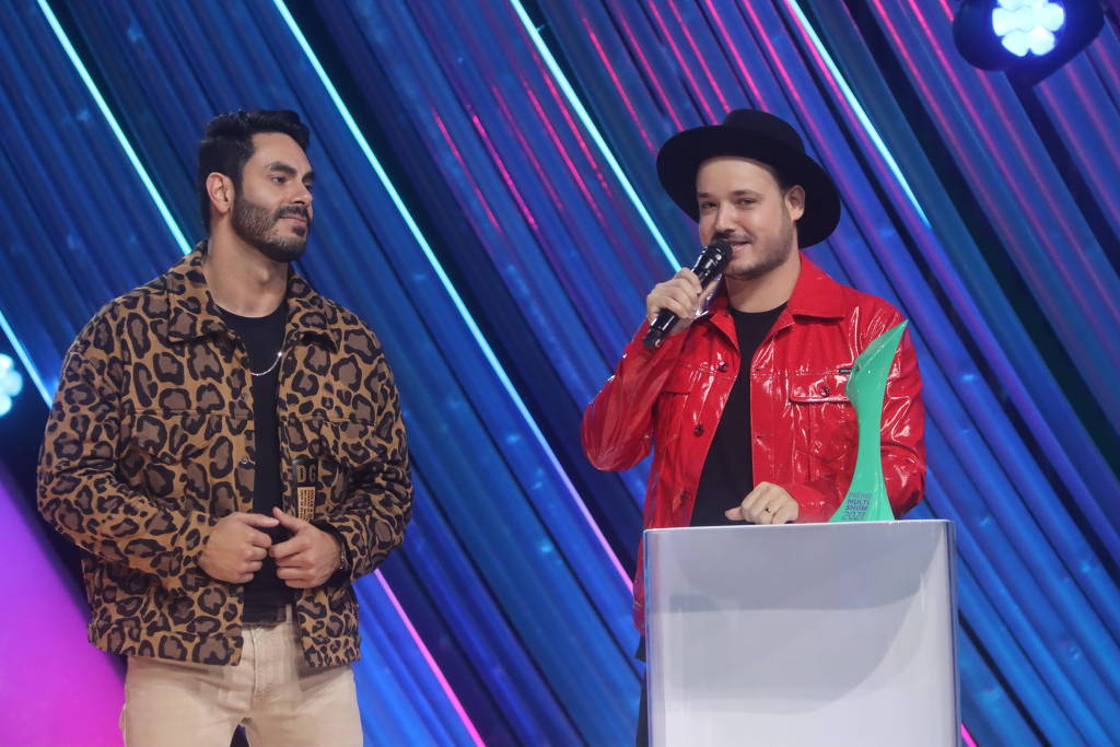 Premiação teve tributos à cantora Marília Mendonça e ao humorista Paulo Gustavo. Prêmio Multishow vencedores Anitta Israel e Rodolffo