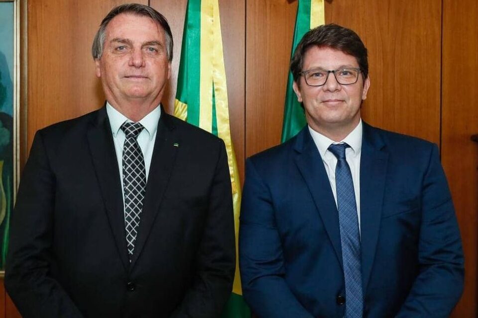 STF intima Bolsonaro e Mario Frias a explicarem crise na Rouanet e na Ancine