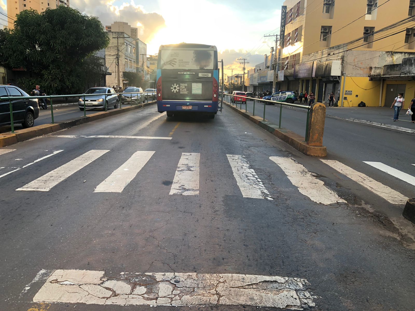 Idoso morre atropelado por ônibus do Eixo Anhanguera, em Goiânia