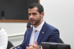 O deputado federal Alexandre Leite (DEM-SP) reagiu a uma tentativa de assalto por volta das 18h30 desta sexta-feira (10), em São Paulo.