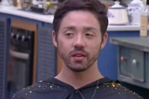 Rico A Fazenda Influencer levou para casa o prêmio de R$ 1,5 milhão. Rico Melquíades confirma o favoritismo e vence A Fazenda 13 da Record TV Sem saber que a cantora morreu, influencer revelou o desejo de vê-la. Rico Melquíades pede show de Marília Mendonça na final de A Fazenda