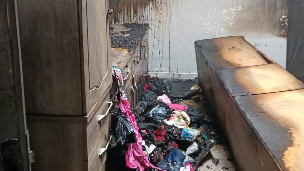 Incêndio atinge casa e destrói quarto em Catalão