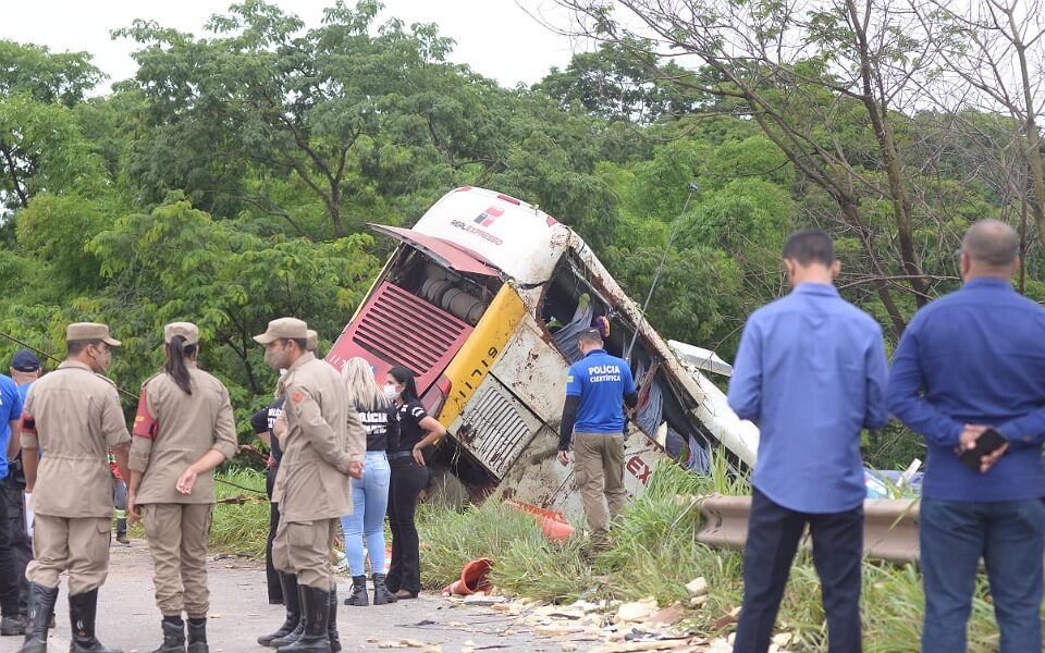 IML identifica quarta vítima fatal de acidente com ônibus na BR-153, em Aparecida - veja lista (Foto: Jucimar Sousa - Mais Goiás)