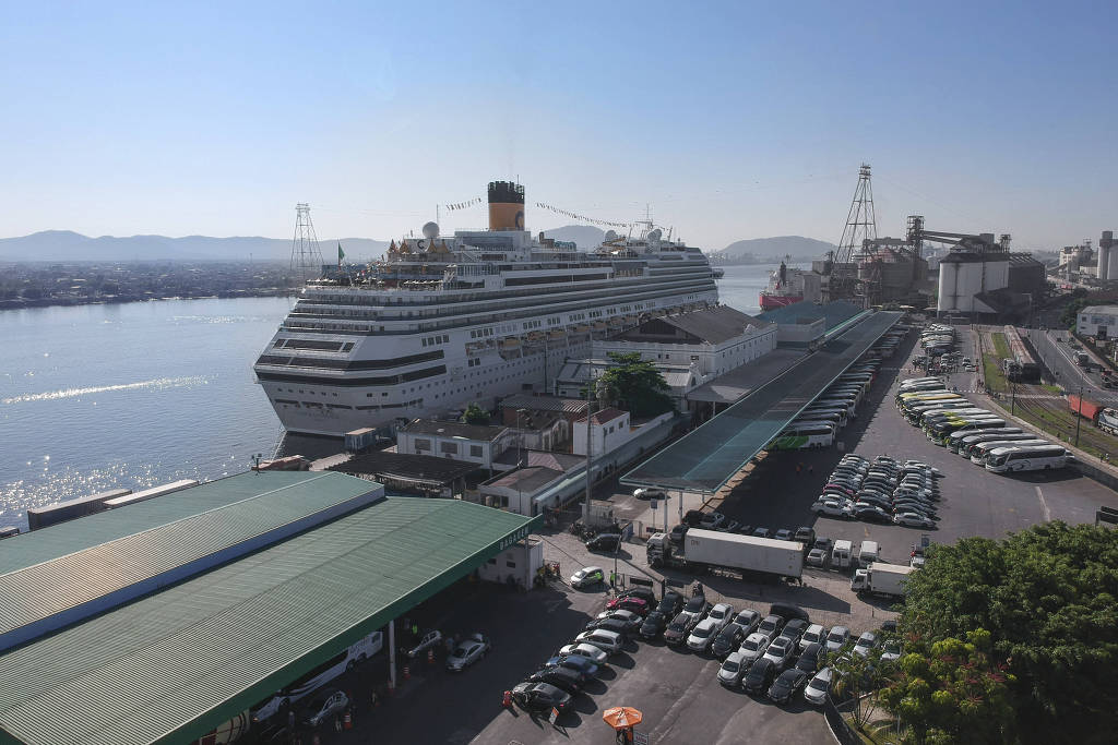 Empresas suspendem cruzeiros no Brasil após surto de Covid