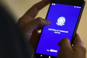 Guerra entre Rússia e Ucrânia impacta empregos e economia no Brasil