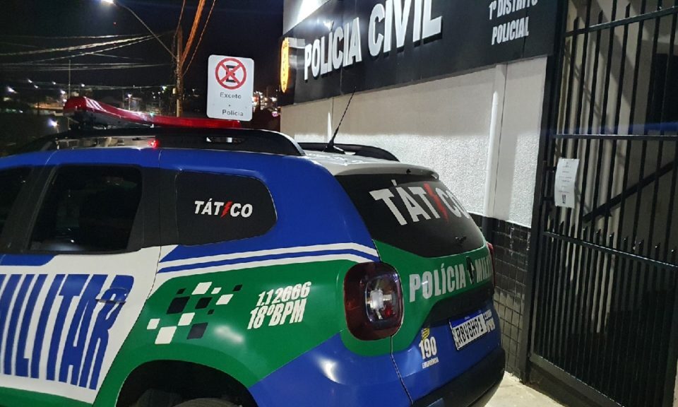 Homem é esfaqueado por mulher durante discussão em Davinópolis - (Foto: Reprodução - PM)