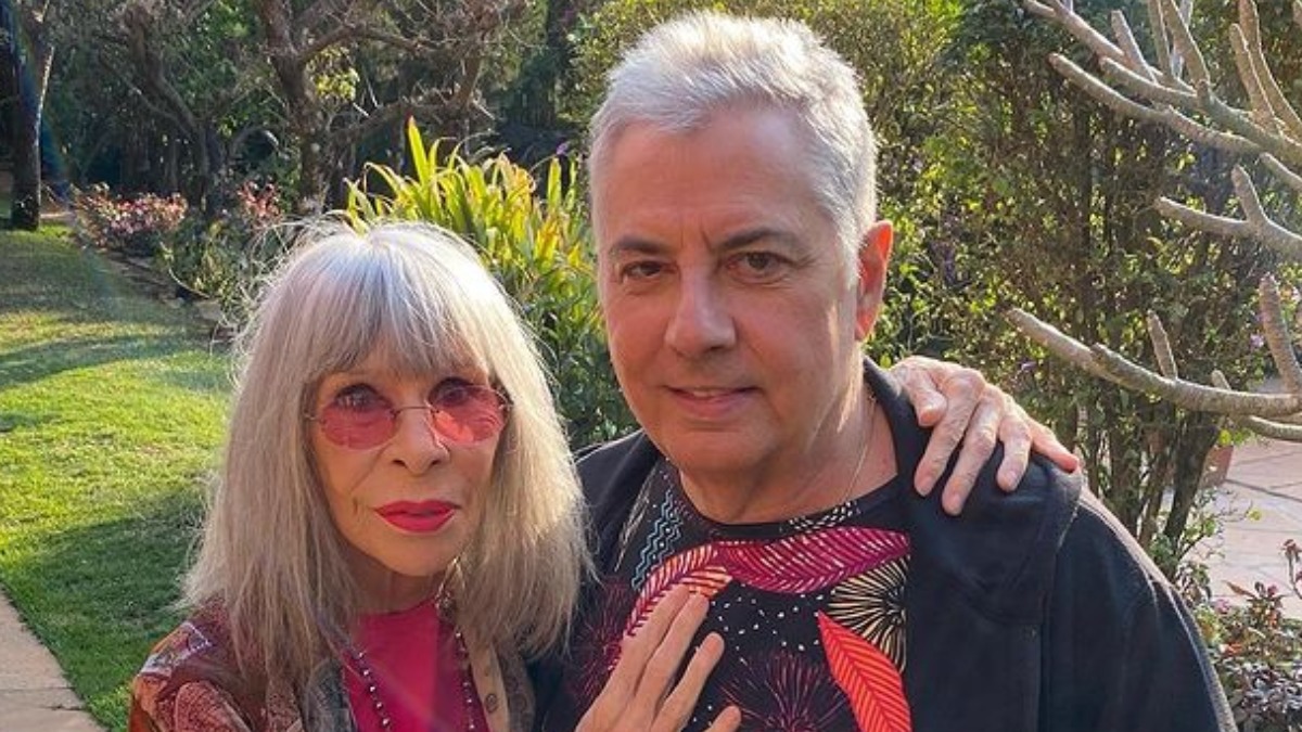 Rita Lee completa 74 anos e recebe homenagem do marido: 'Te amo, te admiro'