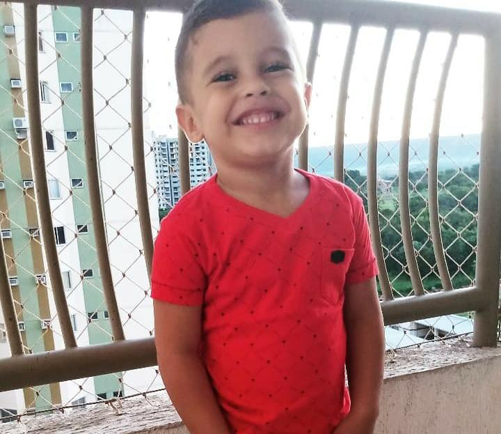 Galinhada arrecada mais de R$4 mil para tratar criança em coma, mas valor não cobre tratamento