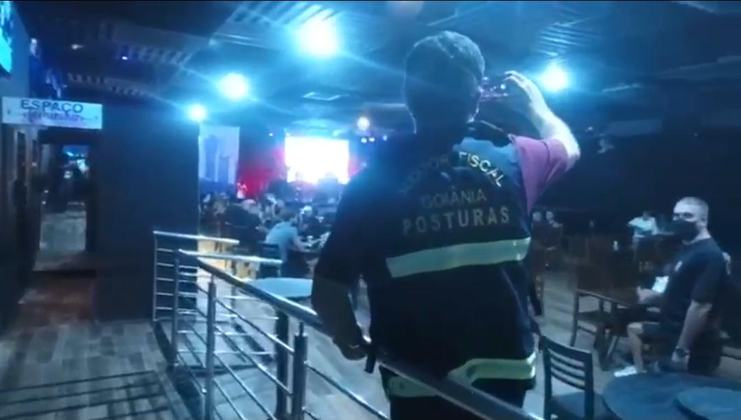 Operação fecha boate e autua 5 comércios por descumprimento de medidas contra Covid em Goiânia