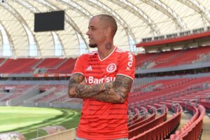 D'Alessandro em apresentação ao Internacional
