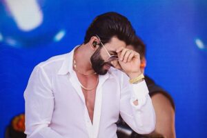 Número em música de Gusttavo Lima é usado para corrente do bem em SP