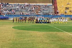 Atlético Goianiense e Volta Redonda perfilados