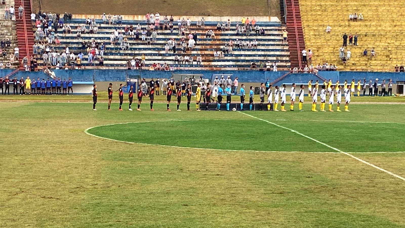 Atlético Goianiense e Volta Redonda perfilados