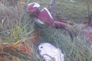 Duas pessoas ficam feridas após serem atingidas por motorista embriagado na GO-213 em Caldas Novas