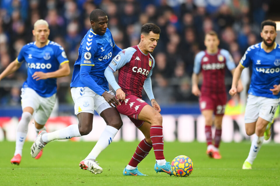 Coutinho durante a partida contra o Everton