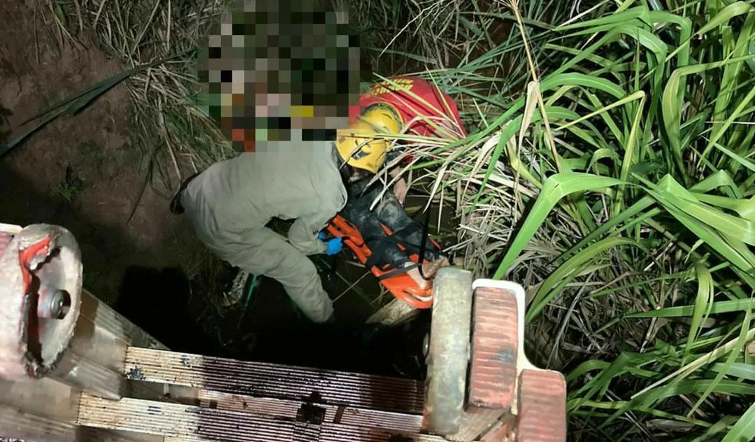 Idosa se desequilibra de bicicleta e cai em vala de 3 metros em Porangatu