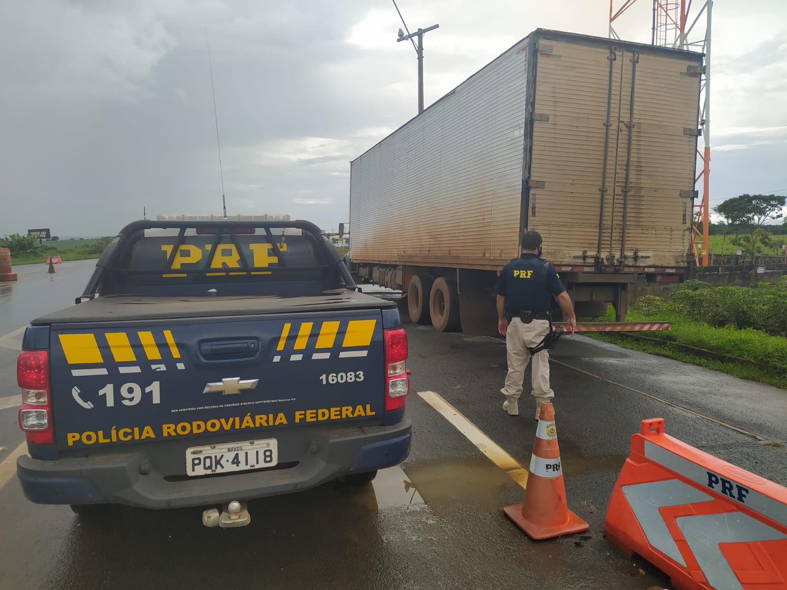 Homem é preso por uso de documento falso na BR-050 em Catalão (Foto: PRF)
