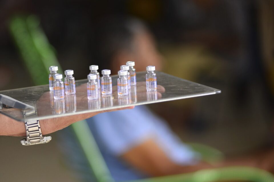 A Secretaria da Saúde de Goiás (SES-GO) disse que recebeu do Ministério da Saúde doses pediátricas contra Covid com erro de temperatura. (Foto ilustrativa: Jucimar de Sousa/Mais Goiás)