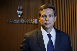 Banco Central diz em carta aberta que inflação de dois dígitos é culpa de fenômeno global - (Foto: Marcelo Camargo/Agência Brasil)