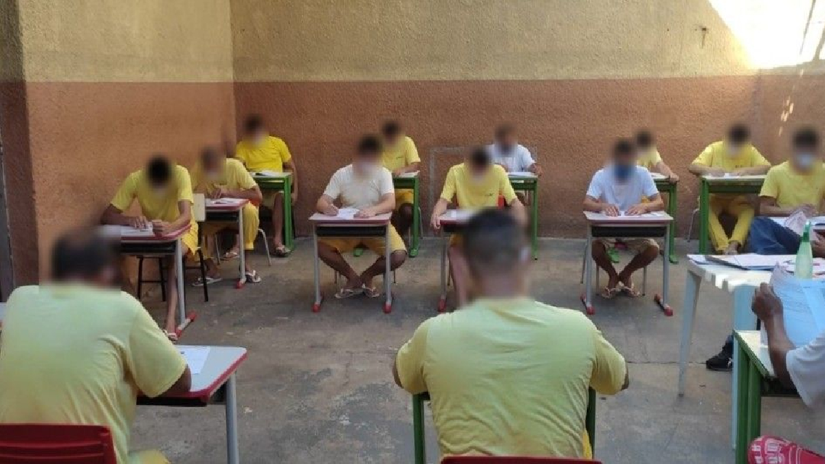 108 detentos são aprovados em prova de conclusão dos estudos em Goiás