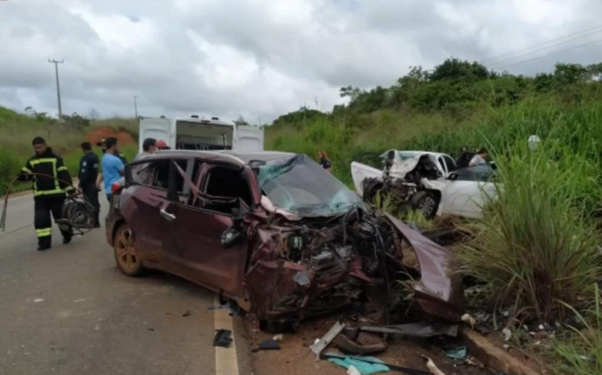 Casal de fotógrafos morre em colisão na BR-010 no Pará enquanto voltavam para Goiânia