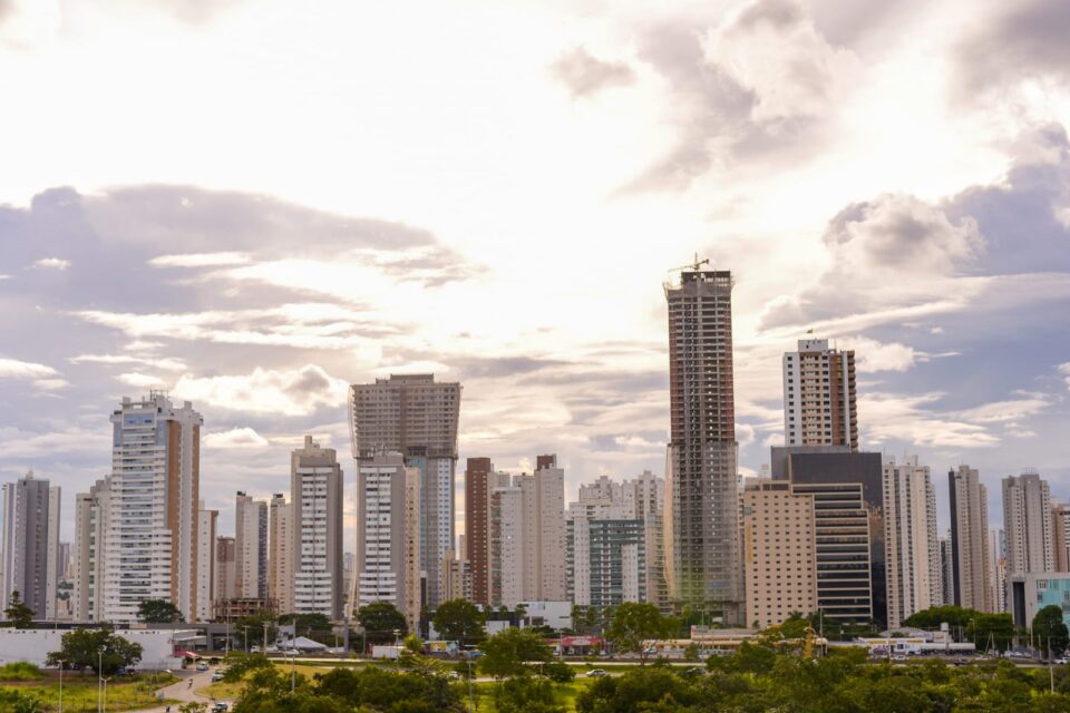 66,8% dos contribuintes de imóveis residenciais quitaram à vista ou parcela do IPTU de Goiânia