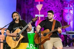 Cantora está na Bahia 'ressignificando e tentando rir ao máximo'. Luiza volta às redes sociais após morte de Maurílio: 'Recomeçando'