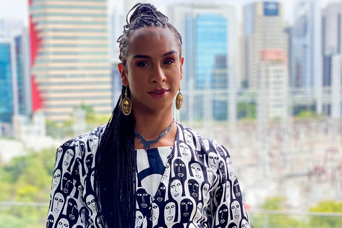 BBB 22: Rodrigo se confunde e chama Linn de Aline Quebrado