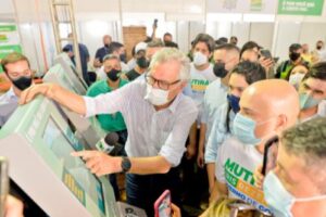 Governo de Goiás realiza mutirão no Jardim Tropical, em Aparecida (Foto: Governo do Estado)