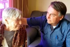 Mãe de Bolsonaro está internada em hospital no interior de São Paulo