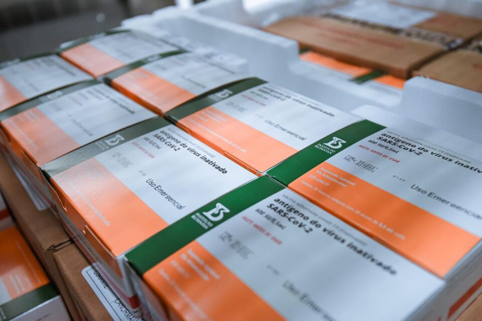 CoronaVac deve ser usada apenas em pessoas de 5 a 18 anos, diz Queiroga (Foto: Divulgação - Governo de Goiás)