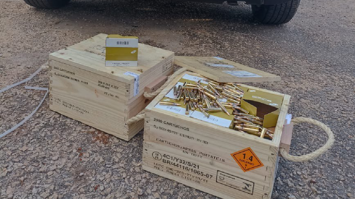 Todas as muncições que foram apreendidas são destinadas à fuzis e carabinas de alto poder de fogo.