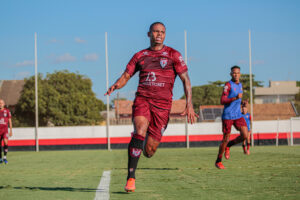 Rickson no jogo-treino contra o time sub-20