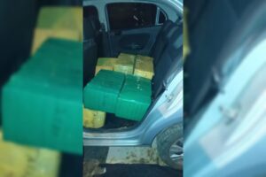 Em dois dias, PRF intercepta três carregamentos de drogas em Goiás