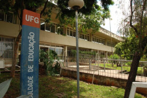 UFG adia retorno de aulas presenciais para 31 de janeiro