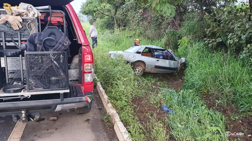 Idoso de 76 anos morre após acidente na GO-330 (Foto: Corpo de Bombeiros)